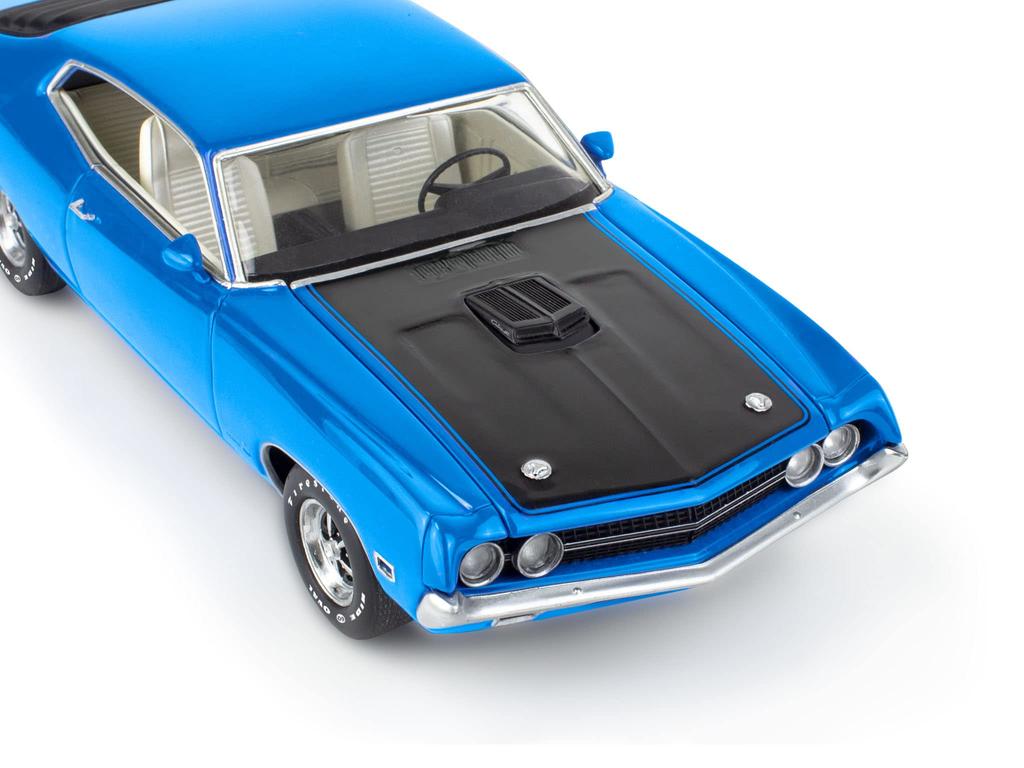America Revell 70 Ford Torino Cobra Plastic Model 14534 1/25