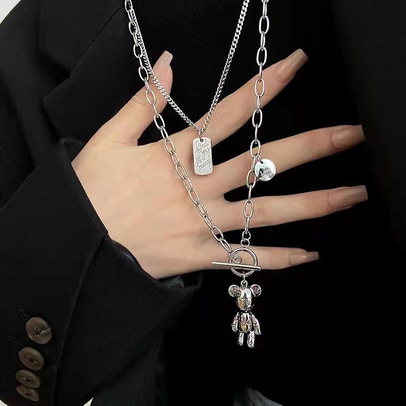 Pánský Hip-Hop M náhrdelník s přívěskem: Trendy kubánský řetěz z titanové oceli, stylový a minimalistický design.