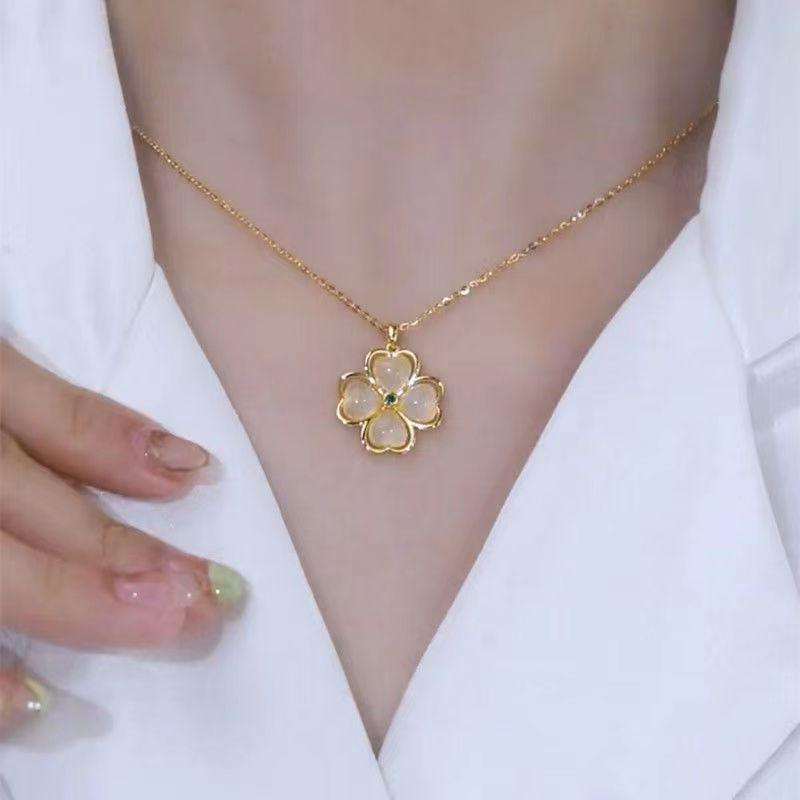 2023 Summer Women s Four-Leaf Clover Luxury Clavicle Necklace