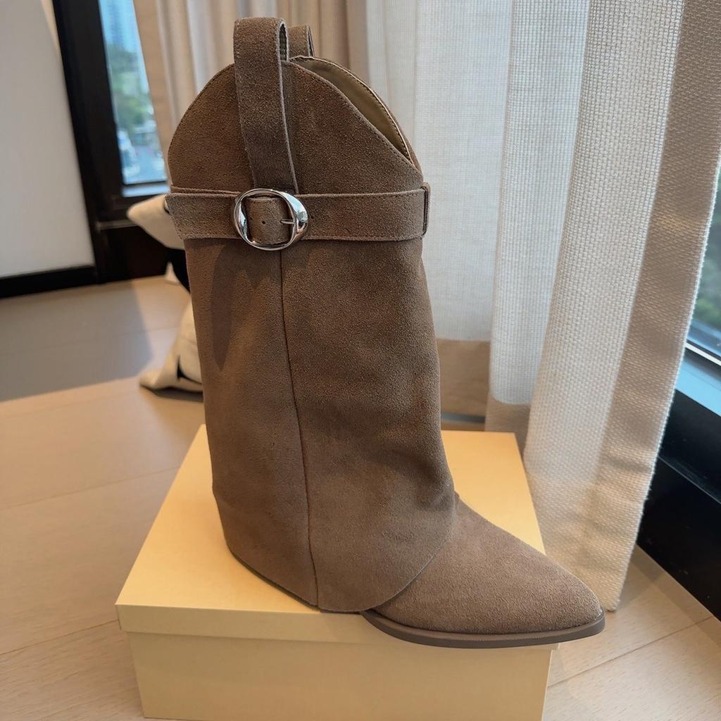 Frosted cowhide thick heel high heel pointed trousers boots women's 2025 new belt buckle long western boots.