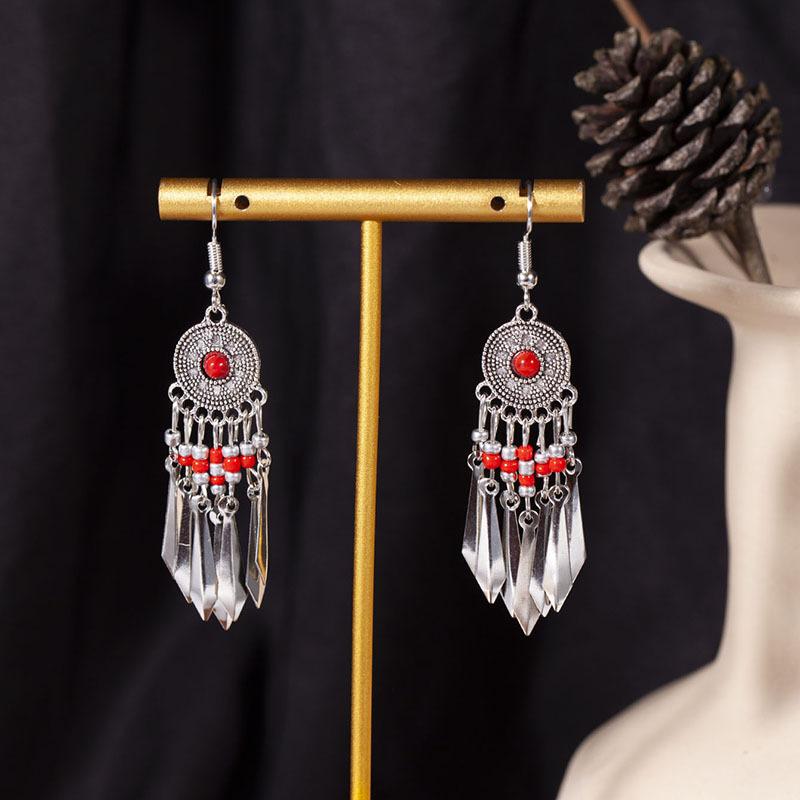 European, American and Bohemian Hollow Bead Fringed Earrings, High-end Retro Ethnic Style Earrings, Fashionable Long Earrings.