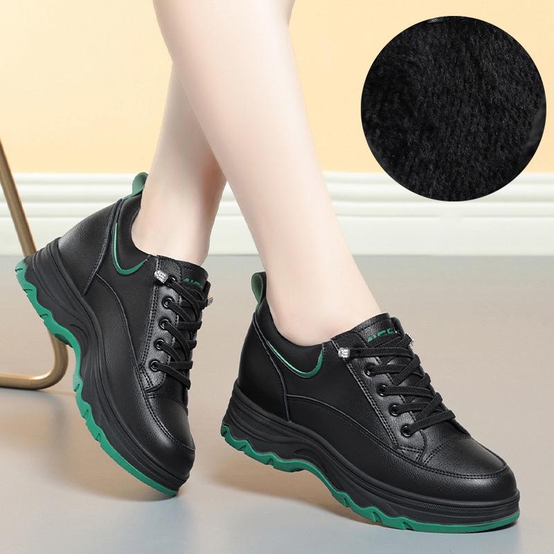 Autumn winter Women's Shoes Mom Middle-aged and Elderly Leisure Travel Sports Shoes Comfortable Soft Leather Soft Sole Shoes