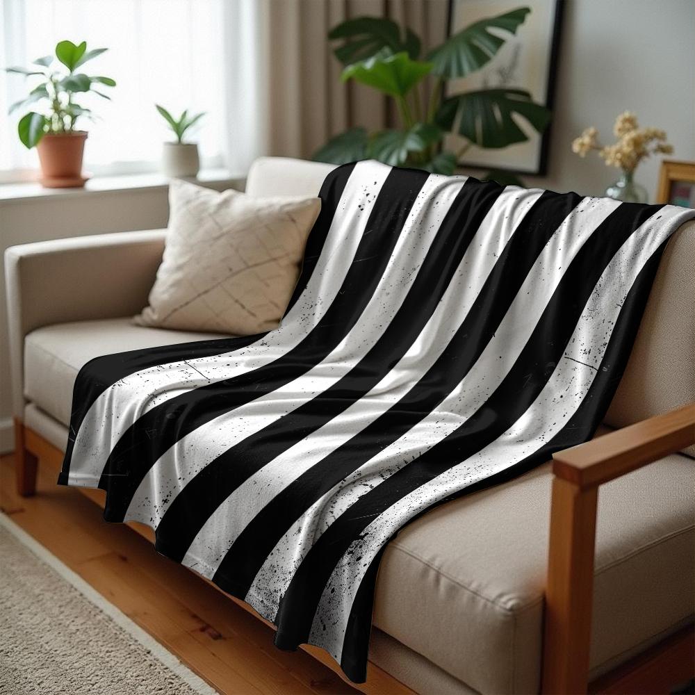 Grunge Ghost Grid Soft Flannel Blanket Breathable Warm Throw for Office Car Sofa Kids Room Birthday Xmas Gift
