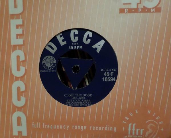 

7inch Record STARGAZERS - Close The Door 45F10594 Decca 1955 UK Pop Used