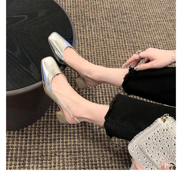 

Grape mother same 2025 new sexy one-word with square head rear empty thick heel single shoes women s summer high heel sandals 40 серебряный