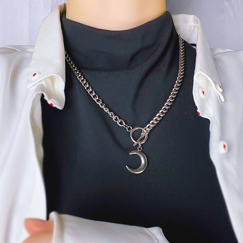Harajuku Crescent Moon Pendant Necklace: Unisex, Trendy Titanium Steel Necklace and Pendant for Couples.