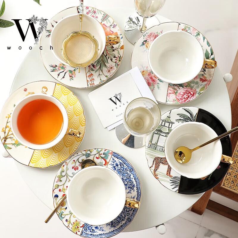 WOOCH Light Luxury Ceramic Cup and Saucer Gift Set