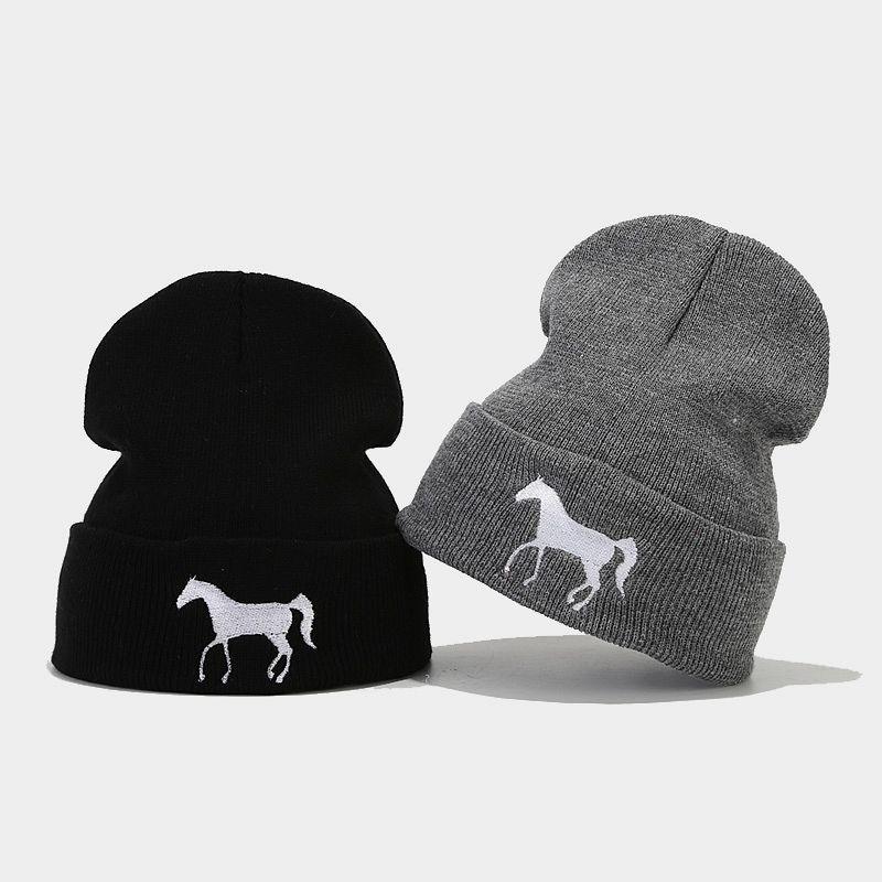 Autumn and winter new innovative horse embroidery warm cold hat men and women outdoor shopping leisure sunshade knitted hat tide