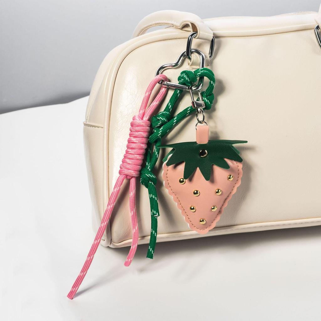 Yogodlns 1pcs Bag Pendant Cut Strawberry For Women Couple Car Decoration Jewelry Gift Accessories Backpack Pendant