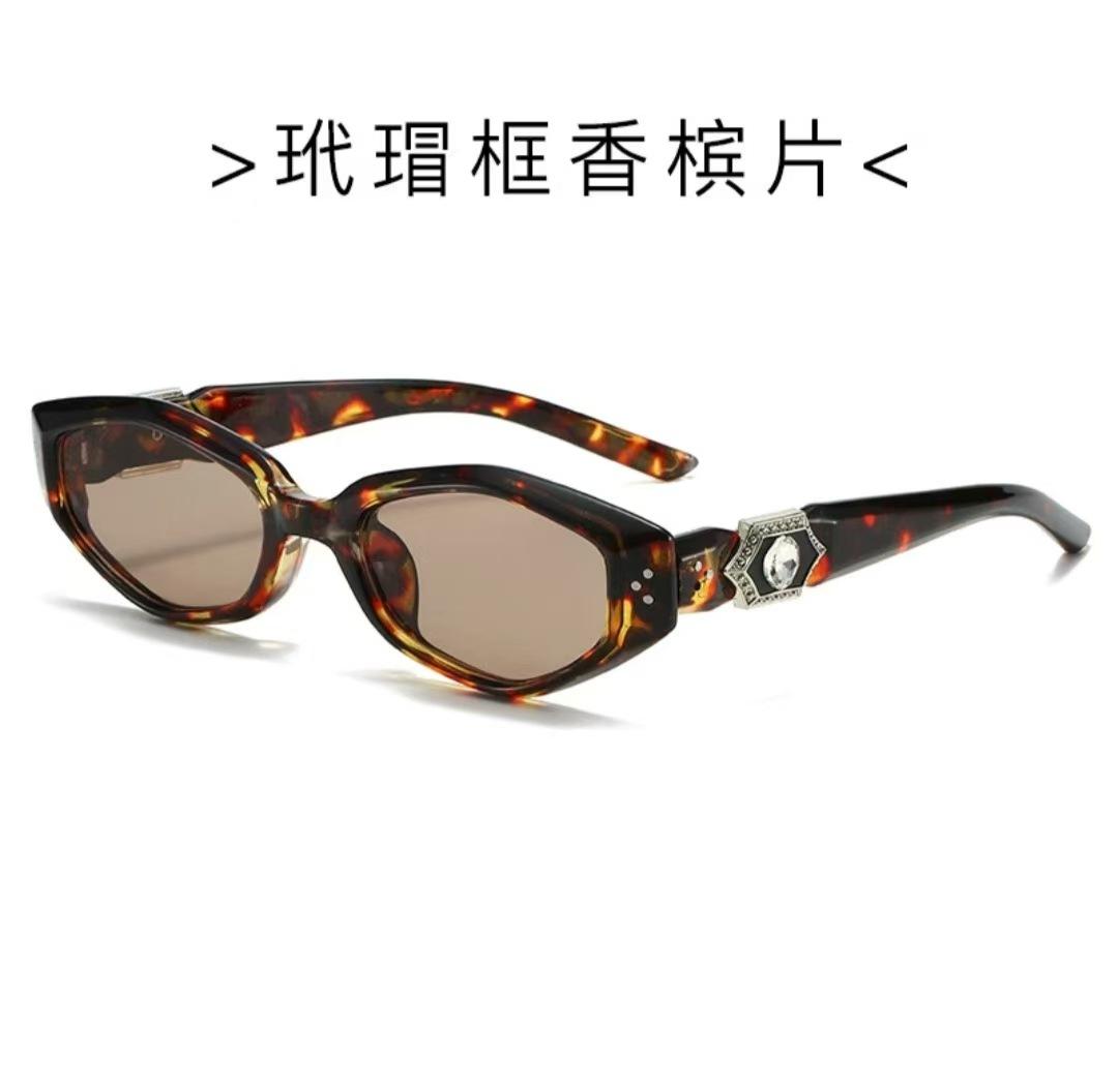 

Polygon Shape Male ’ s Sunglasses Rhinestone Decoration UV Protection Sun Eyeglasses Durable MaleSunglassFemale