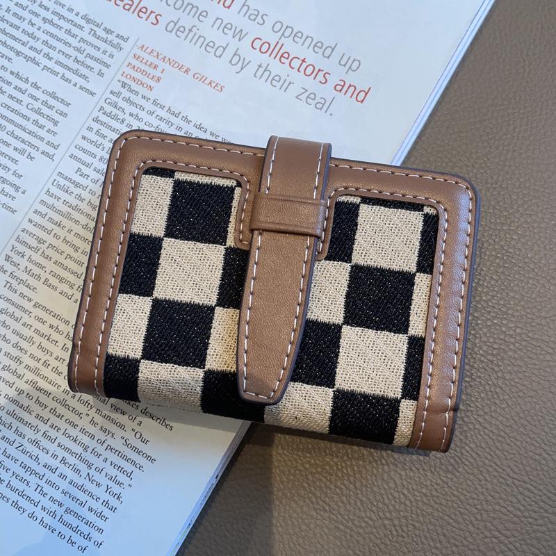 

Женский кошелек для карт, маленький и изысканный, новый 2026 год, большая вместимость для множества карт и ID, высококлассный и модный хаки