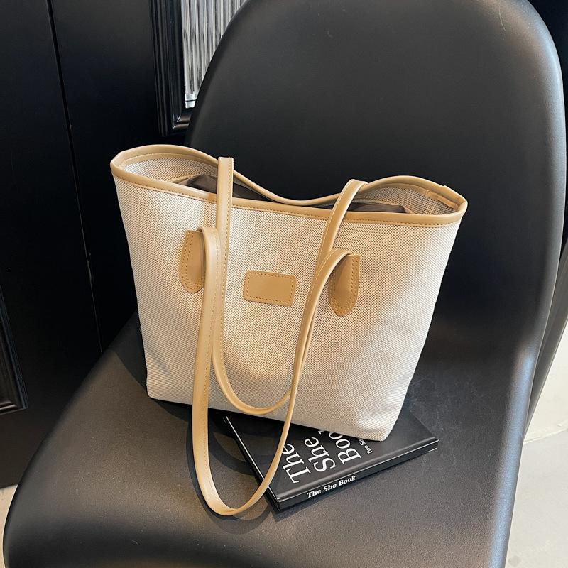 Simple Contrasting Colors, Large-capacity Commuter Tote Bag, Trendy Premium Texture, Retro Portable Shoulder Canvas Bag.