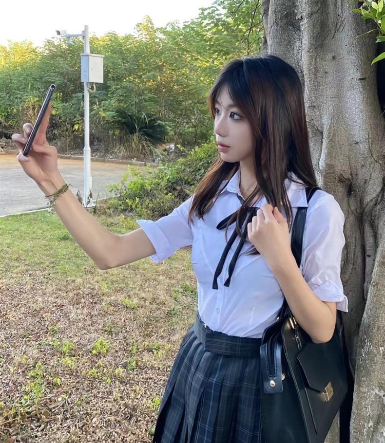 Summer Waist-Cinching Short-Sleeve Shirt & Versatile Plaid Skirt Set: Sexy & Slimming JK Style