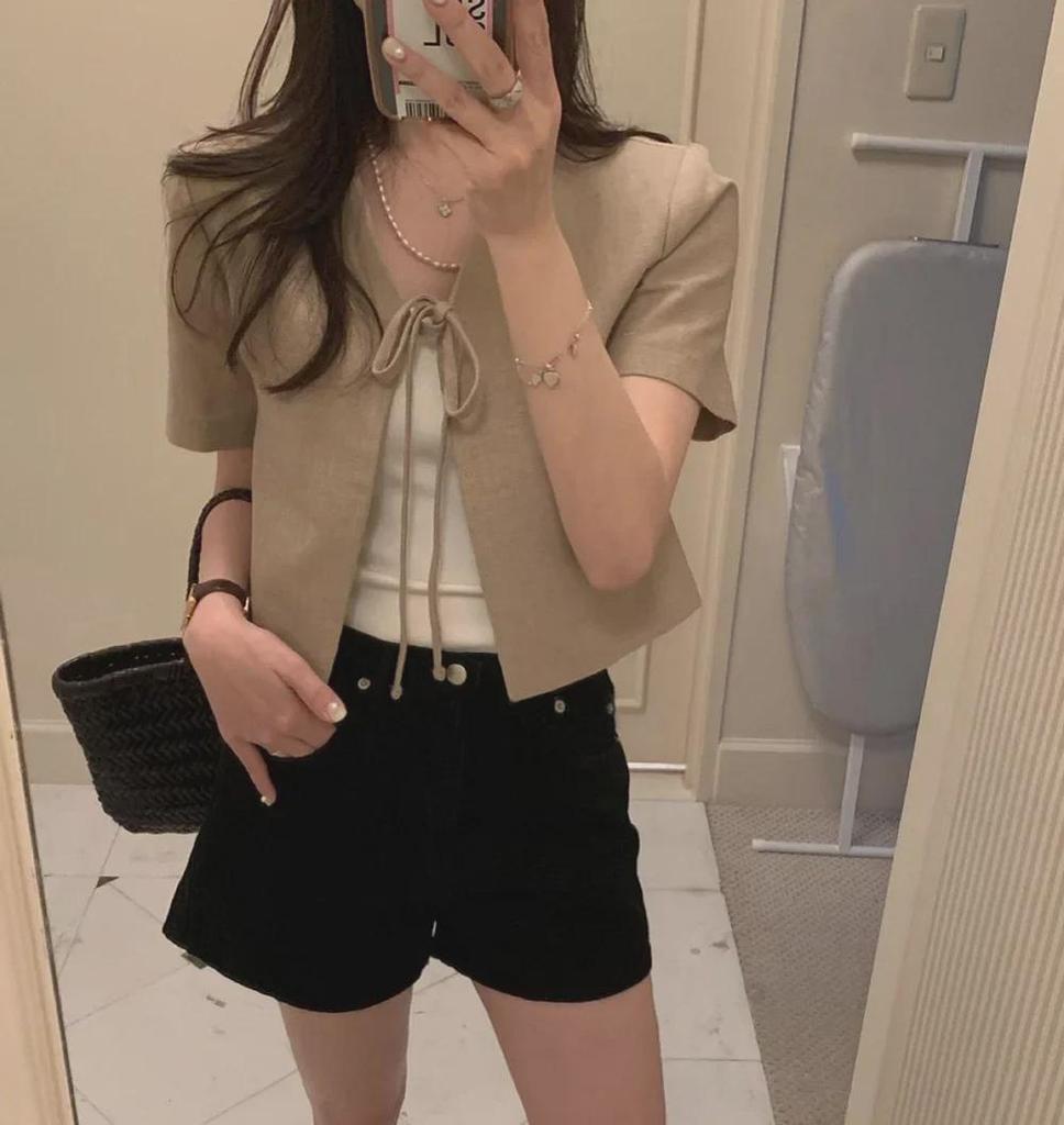 Mångsidig kort knytkofta