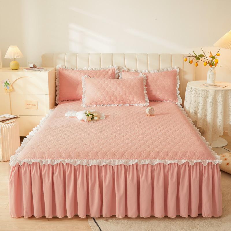 

Флисовая юбка для кровати, набор из трех предметов, утолщенный молочный вельвет, нескользящий наматрасник с дополнительным пухом для матрасов, новая модель, защита для постельных принадлежностей 200*220CM