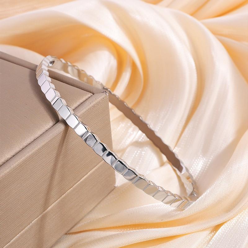 Titanium Steel Bracelet, Irregular Honeycomb Stainless Steel Bracelet, Fashionable and Minimalist All-purpose Wristband for Girls