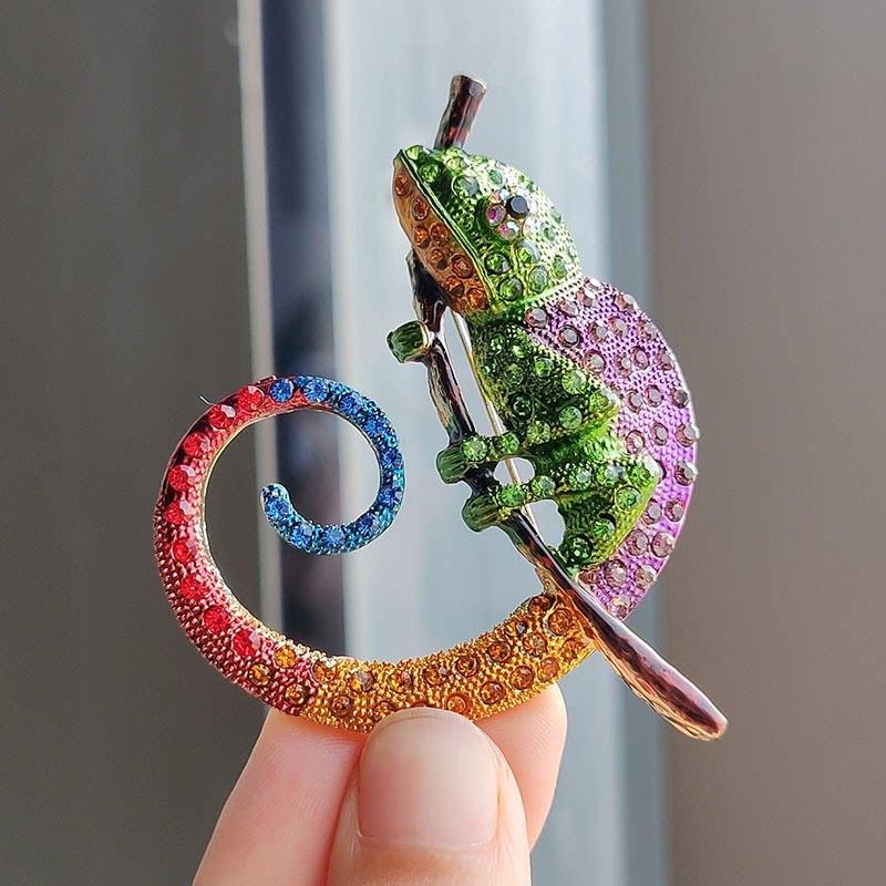 Chamäleon Tier Eidechse Broschen Pins Mehrfarbiger Schmuck Kreatives Geschenk für Frauen Mode Büro Outfit Highlight