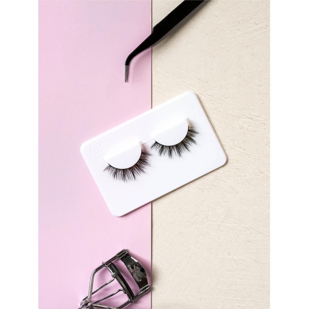 Daiso Volumen-Wimpern S6