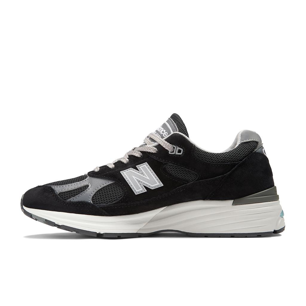 Sneakers New Balance black/grey Version 991V2