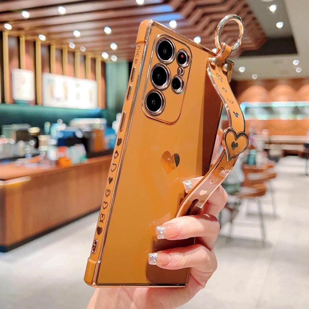 For Samsung A53 S25 Ultra Case Cute Love Heart Plating Wristband Phone Holder Cover For Galaxy S24 Ultra S23 S22 S21 Cases Shell