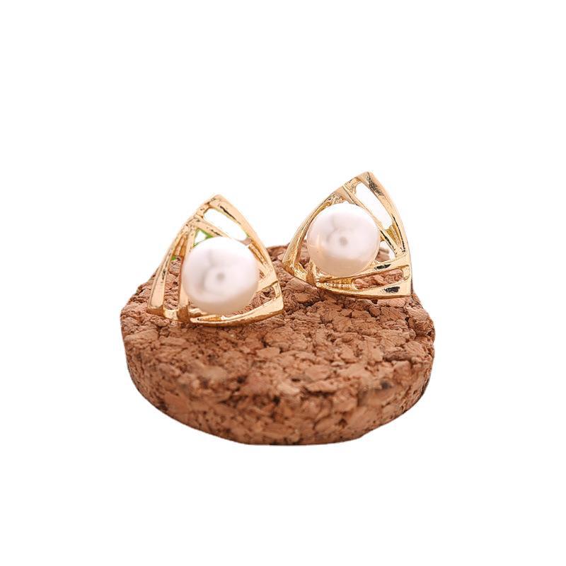Stud Earrings Fashion Pearl Stud Earrings, Trinket Accessories