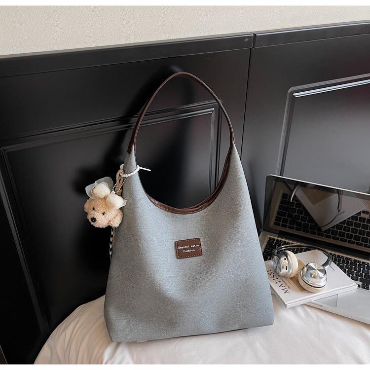 

Премиальная сумка-тоут подмышку для通勤, женская новая большая вместимость, повседневная, в стиле ретро, модная, для通勤, на плечо, сумка-тоут, тренд