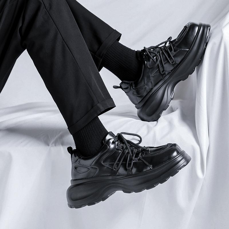 Mode Herren Schwarz Herbst Kleine Lederschuhe Luxus Mode Plateau Trend Vielseitig Japanisch Koreanisch Business Casual Schuhe Anzug Herrenschuhe