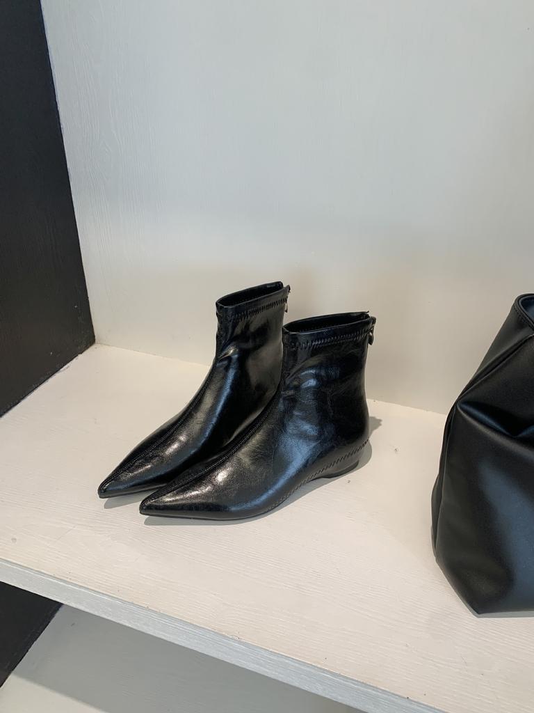 Inner height increase pointed small short boots women's shoes 2025 new spring and autumn winter single boots versatile thin Martin boots