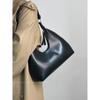 Korean niche baguette bag women's 2025 new crescent bag versatile single shoulder portable high-end fashion underarm bag