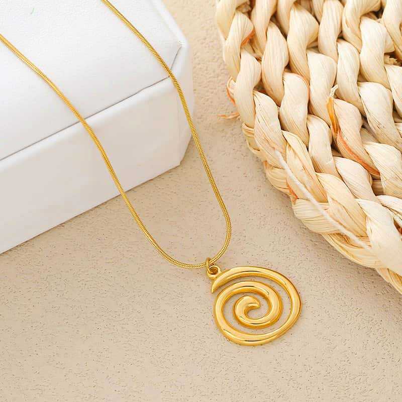 Bohemian Beach Spiral Pendant Necklace With Titanium Steel For Daily Wear