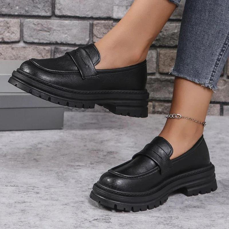 Casual Flats Metal Chain Thick Bottom Loafers Mujer Spring Platform Pu Leather Round Shoes Women Vintage Plus Size Pumps Woman