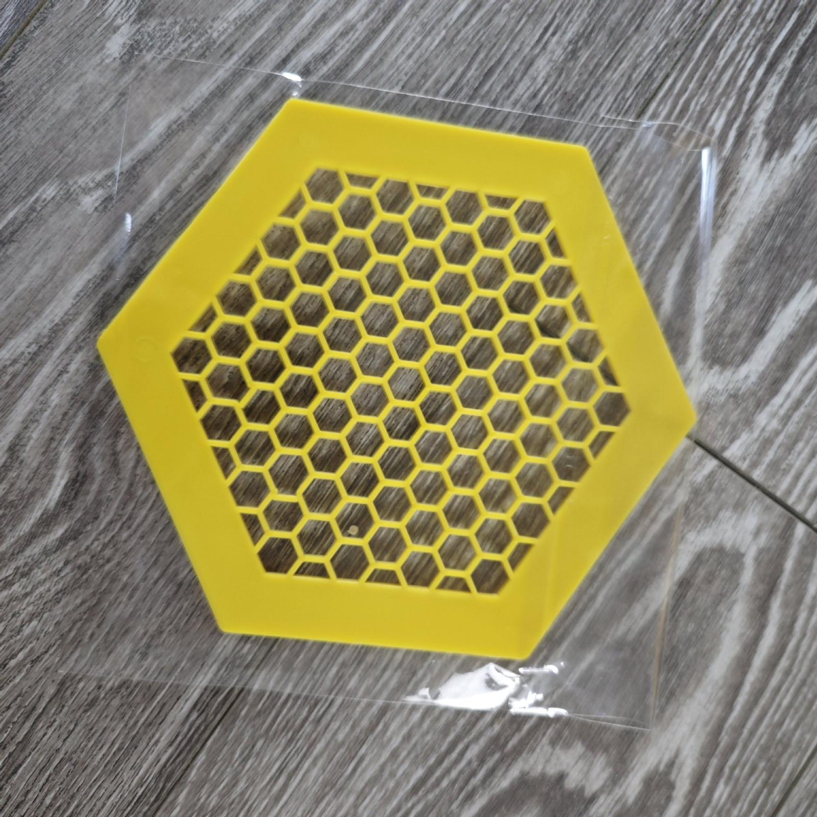 Bee Insect Drinking Tray One Size