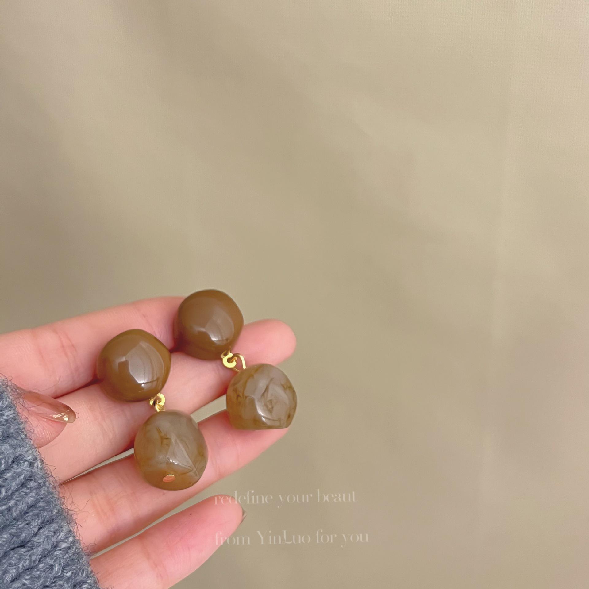 

«Серьги-иглы Майяра 925»: Янтарный жемчуг в стиле ретро для осени/зимы