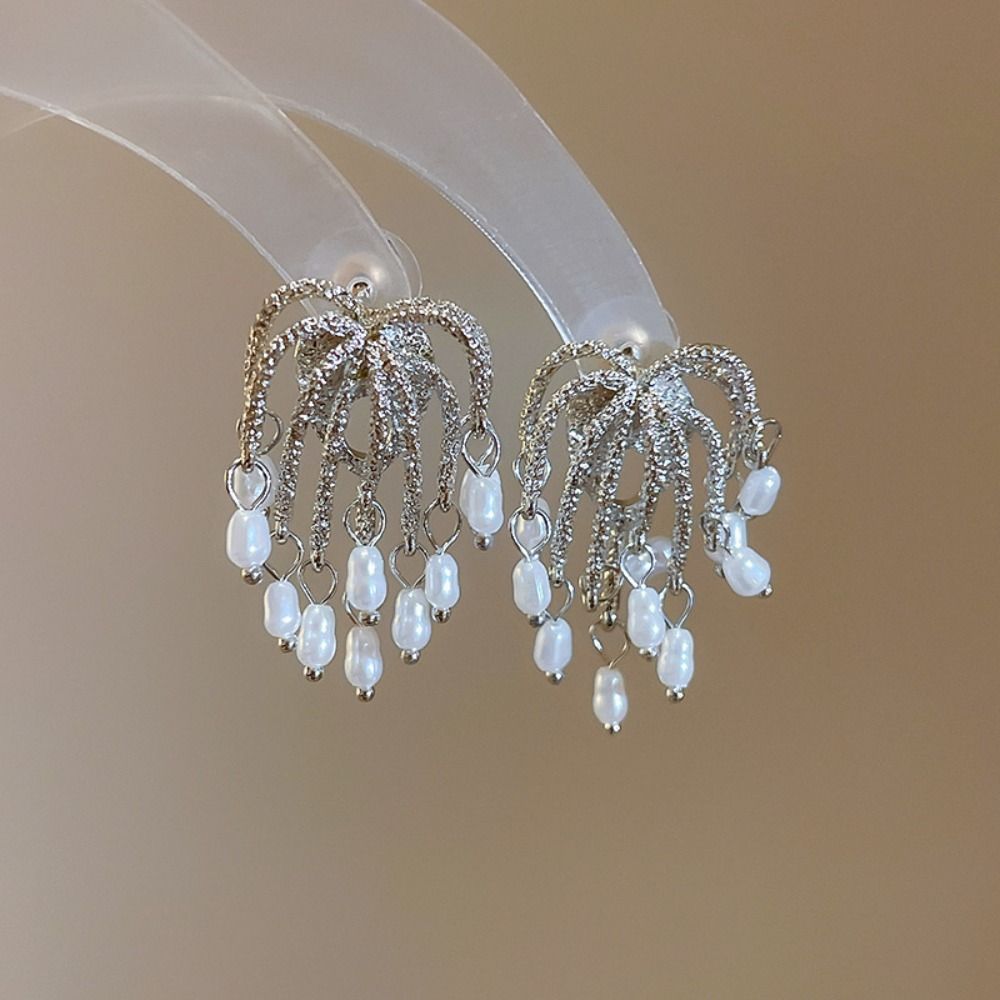 Irregular Metal Flower Earrings Vintage Exaggerated Earrings Pearl Tassel Earrings  Women