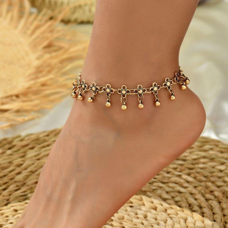 2026 New Retro Ethnic Style Beach Anklet Leisure Street Shooting Foot Chain Personality Bell Tassel Anklet Women Jewelry Gifts