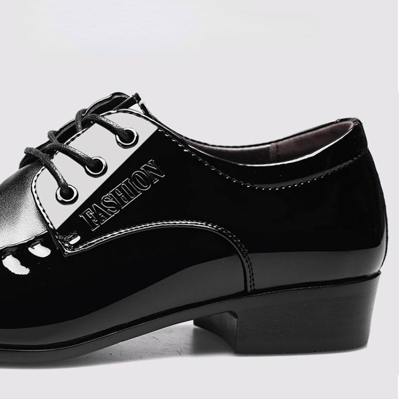 Spring Autumn Men New Pointed Toe Cover Shoe Low Upper Formal Dress Large Shoe Wedding Shoe Men Business Patent Leather Shoe