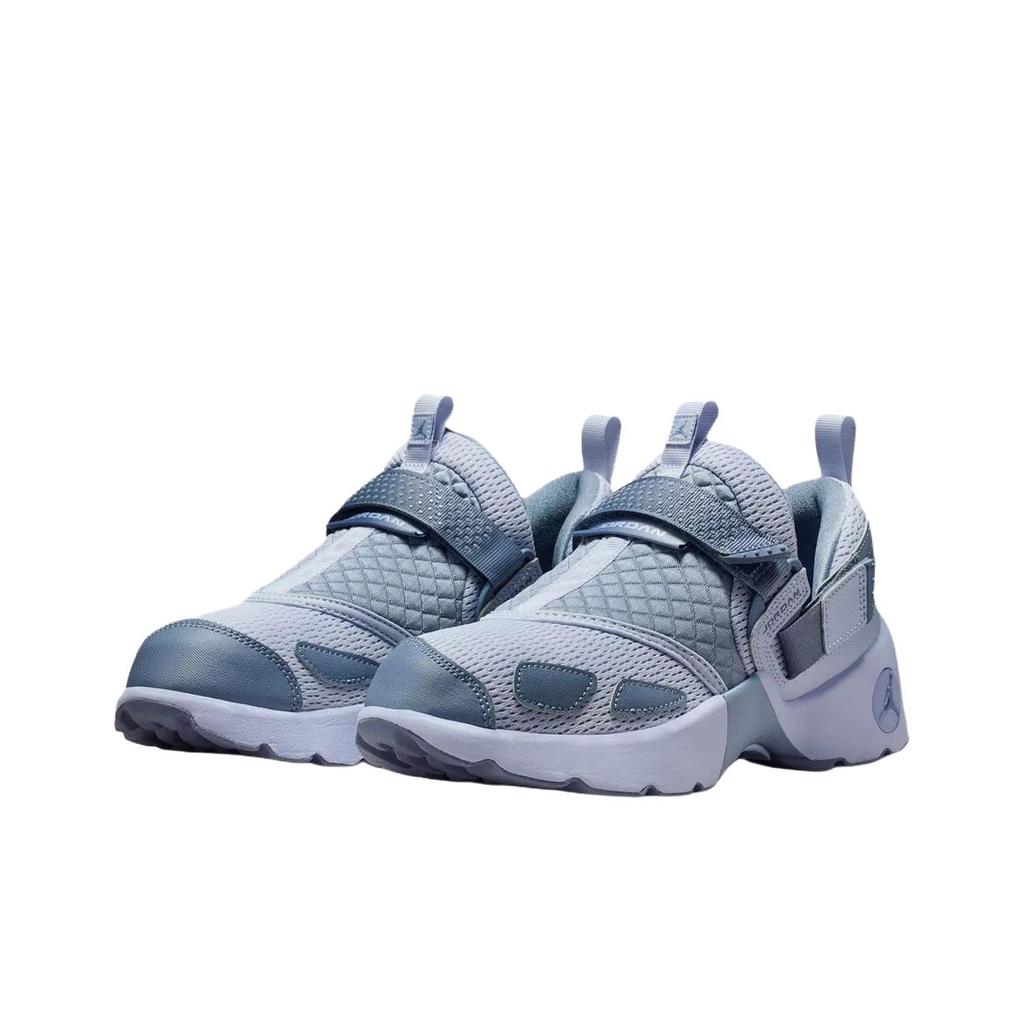 Air Jordan Jordan Trunner LX Ghost Ashen Slate Damen Sneaker Grau Reflektierend-Silber HQ2164-010