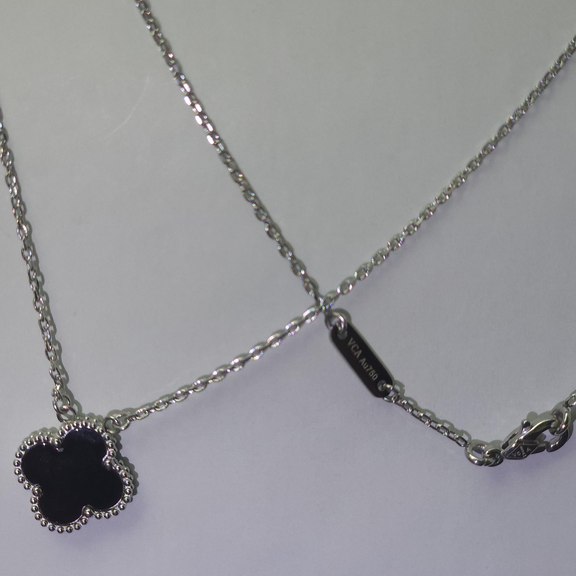 

Ожерелье из титановой стали, высокая версия, четырехлистный клевер, женское ожерелье из натурального перламутра, ожерелье на ключицу, женские украшения в стиле легкой роскоши и высокого класса