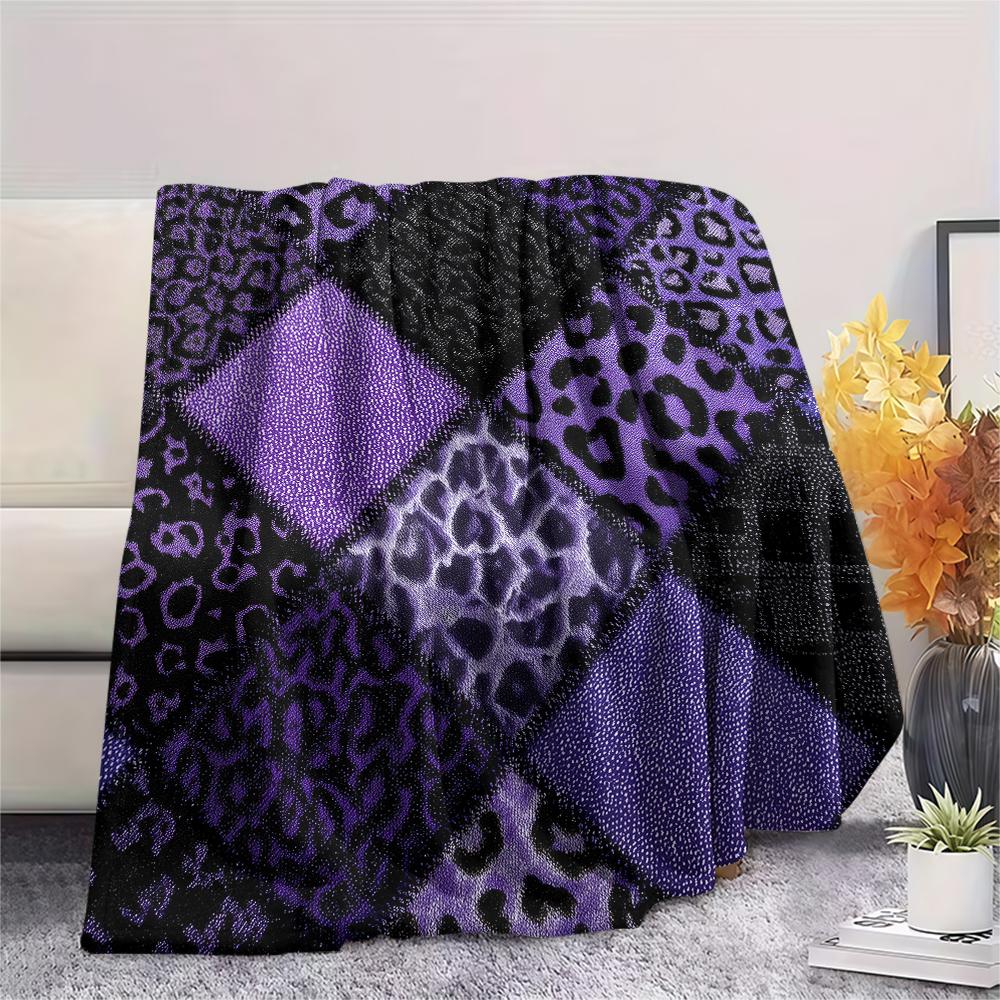 Purple patterns and masks Print Flannel Blanket,High quality Comfortable for All Seasons,Home Decor,Warmth and Comfort,Perfect for Christmas Gifts
