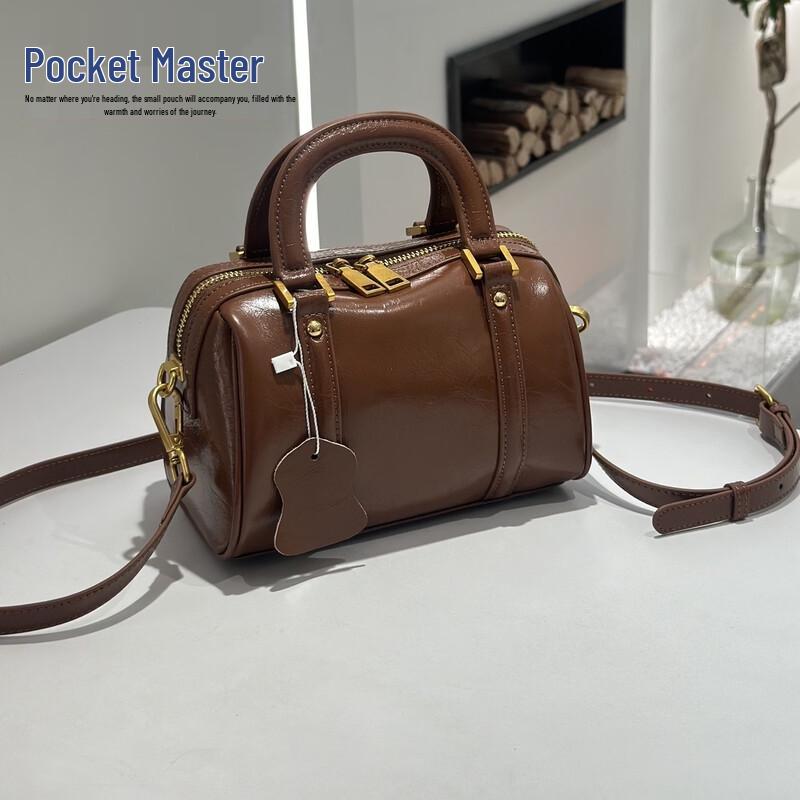 Douxiaozhu Retro Oil Wax Leather Boston Bag