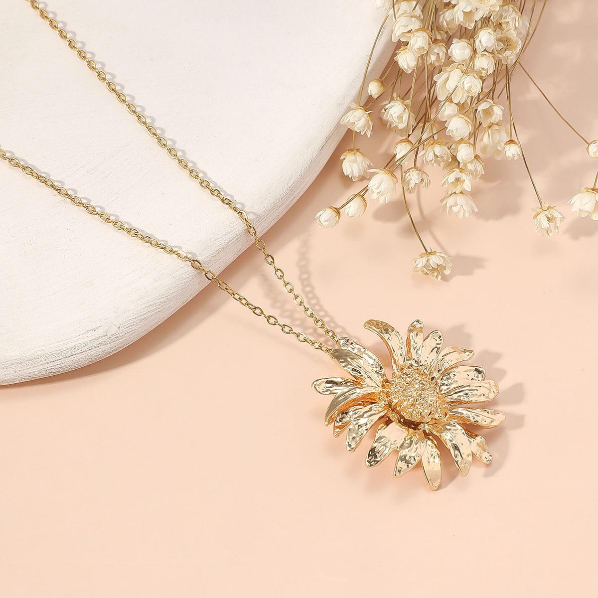 

Легкая роскошь золото цветок темперамент универсальный трендовый дизайн ожерелье ювелирные изделия