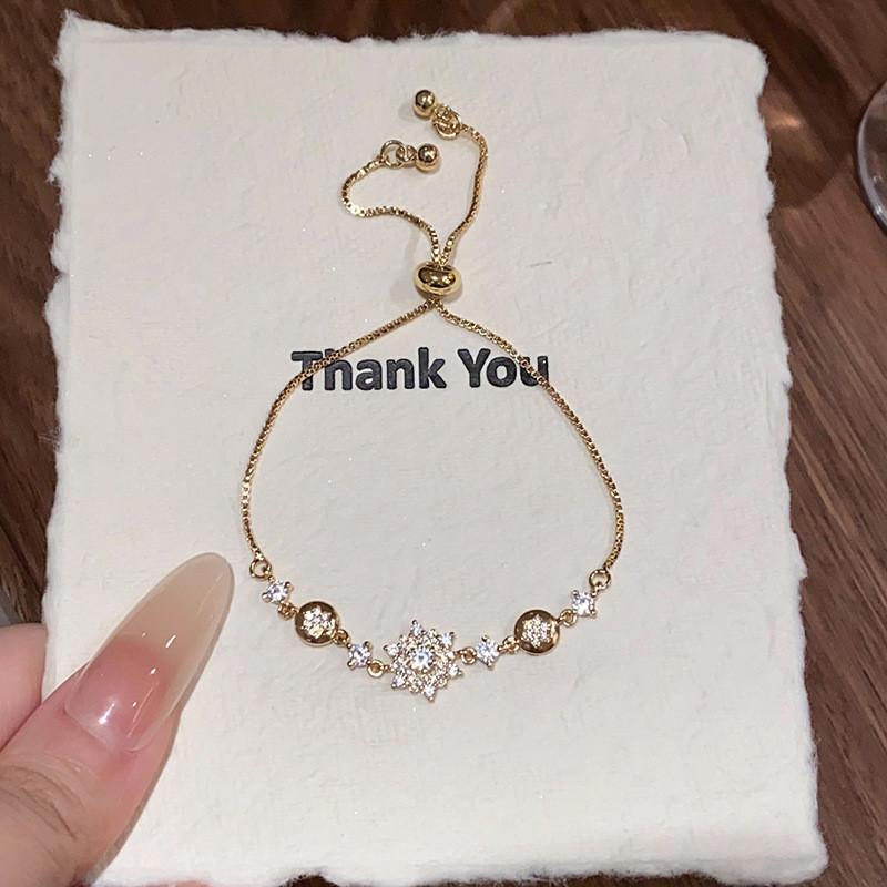 Браслет-цветок с цирконами для женщин Корейский стиль Изящный аксессуар для руки В подарок