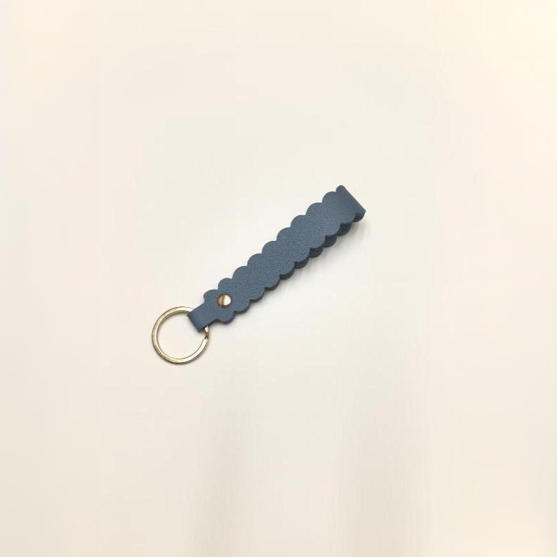Leather Wave Edge Key Ring Holder 1Pcs Wavy Scalloped Design Soft Keychain Stylish Bag Pendant for Travel Outdoor Use