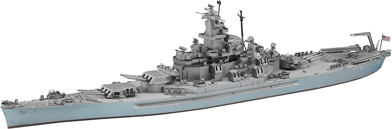 

Hasegawa 1/700 Waterline Series US Navy Battleship South Dakota Plastic Model 607