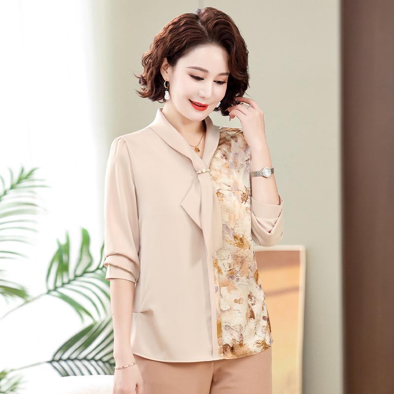 2024 Spring Elegant Nine-Sleeve Mother's Top - Chic & Versatile for Age-Reducing Style
