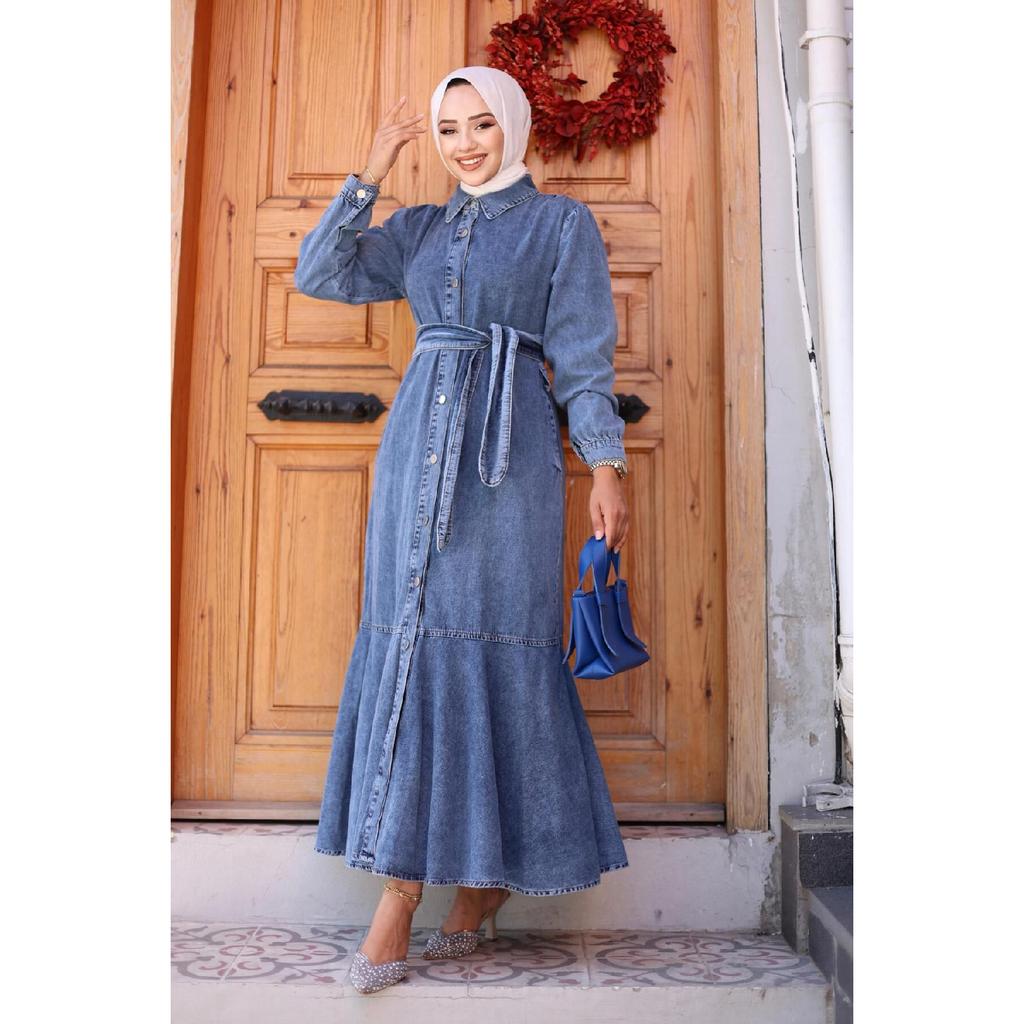 Damen-Jeanskleid mit Gürtel und Knöpfen