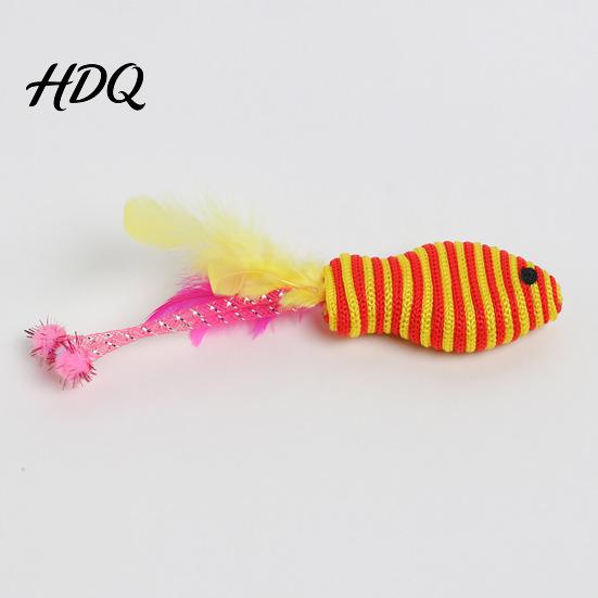 Interactive Cat Toy Fish Shape Toy Cotton Rope Lightweight with Hose Bite-resistant Feather Tassel Design Wear-Resistant Scratch-Resistant Relieves