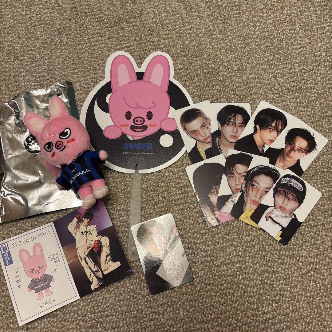 

[Б/У] Stray Kids Karma брелок SKZOO, веер и набор Чанбина