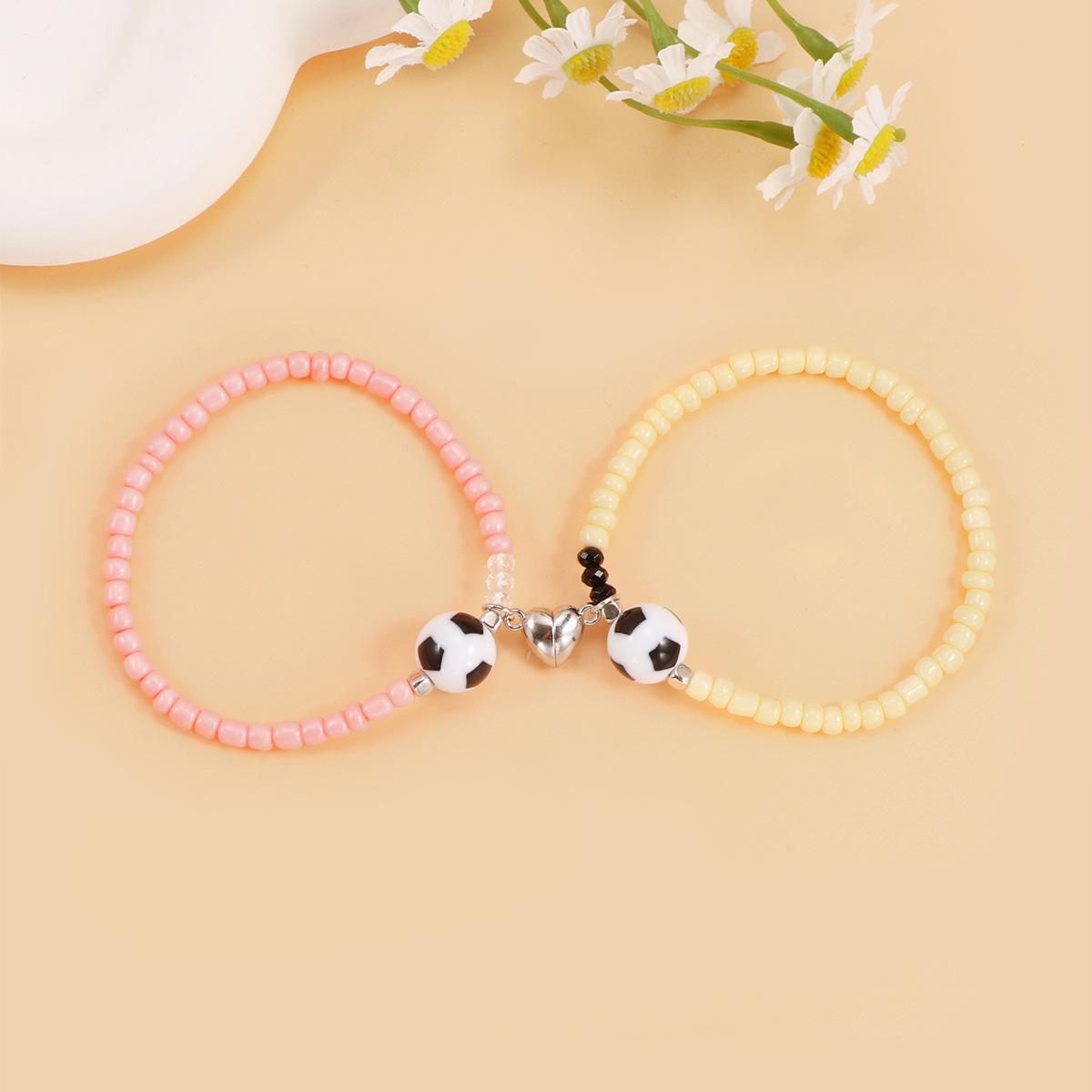 

Football beaded magnetic bracelet set, fashionable and exquisite football World Cup commemorative gift
