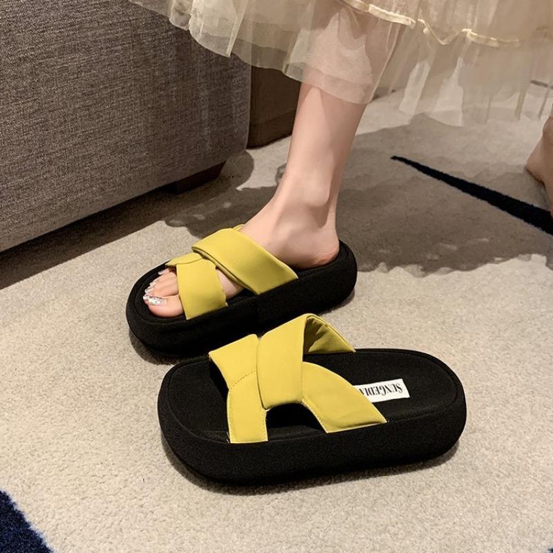 Thick-soled Shoes Women's Shoes Sandals New Summer Style Beach Flip-flops